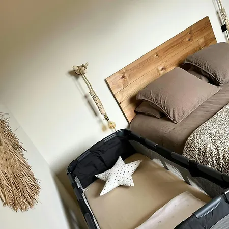 Semesterbostad Stone Sheepfold With Sea View In Corsica *