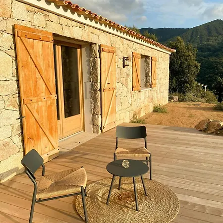 Stone Sheepfold With Sea View In Corsica Ferienhaus Sari-D'orcino