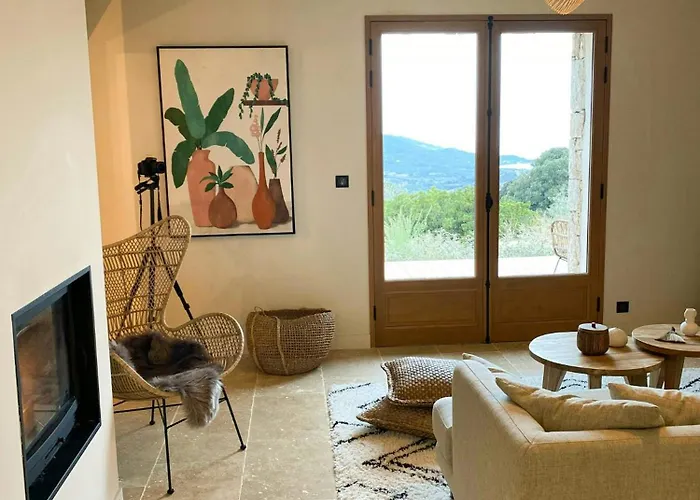 Stone Sheepfold With Sea View In Corsica