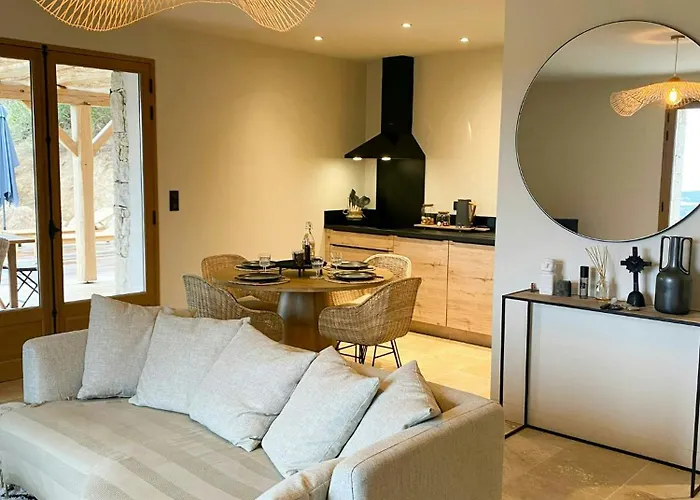 Stone Sheepfold With Sea View In Corsica Prázdninový dům